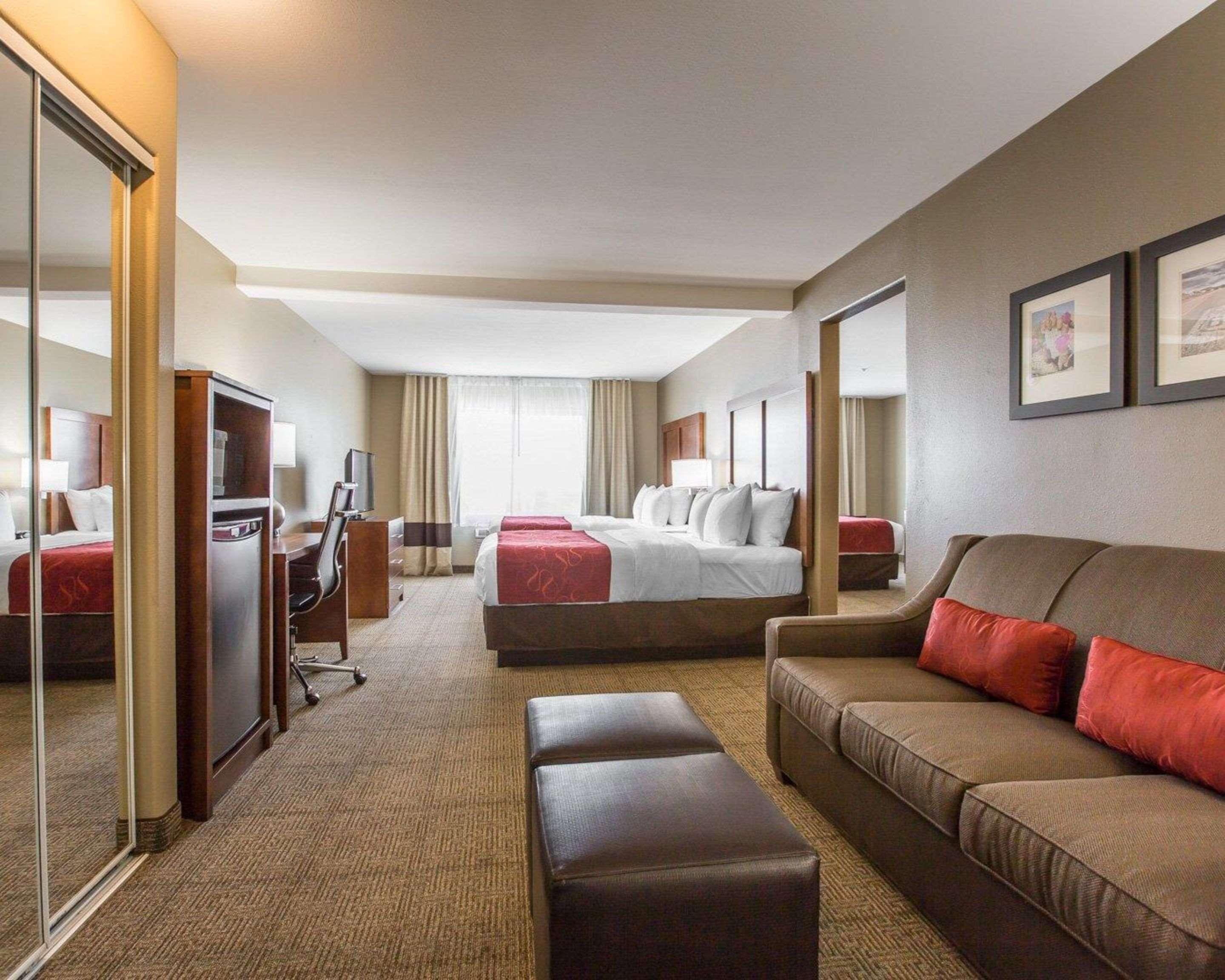 Comfort Suites Victorville-Hesperia Esterno foto