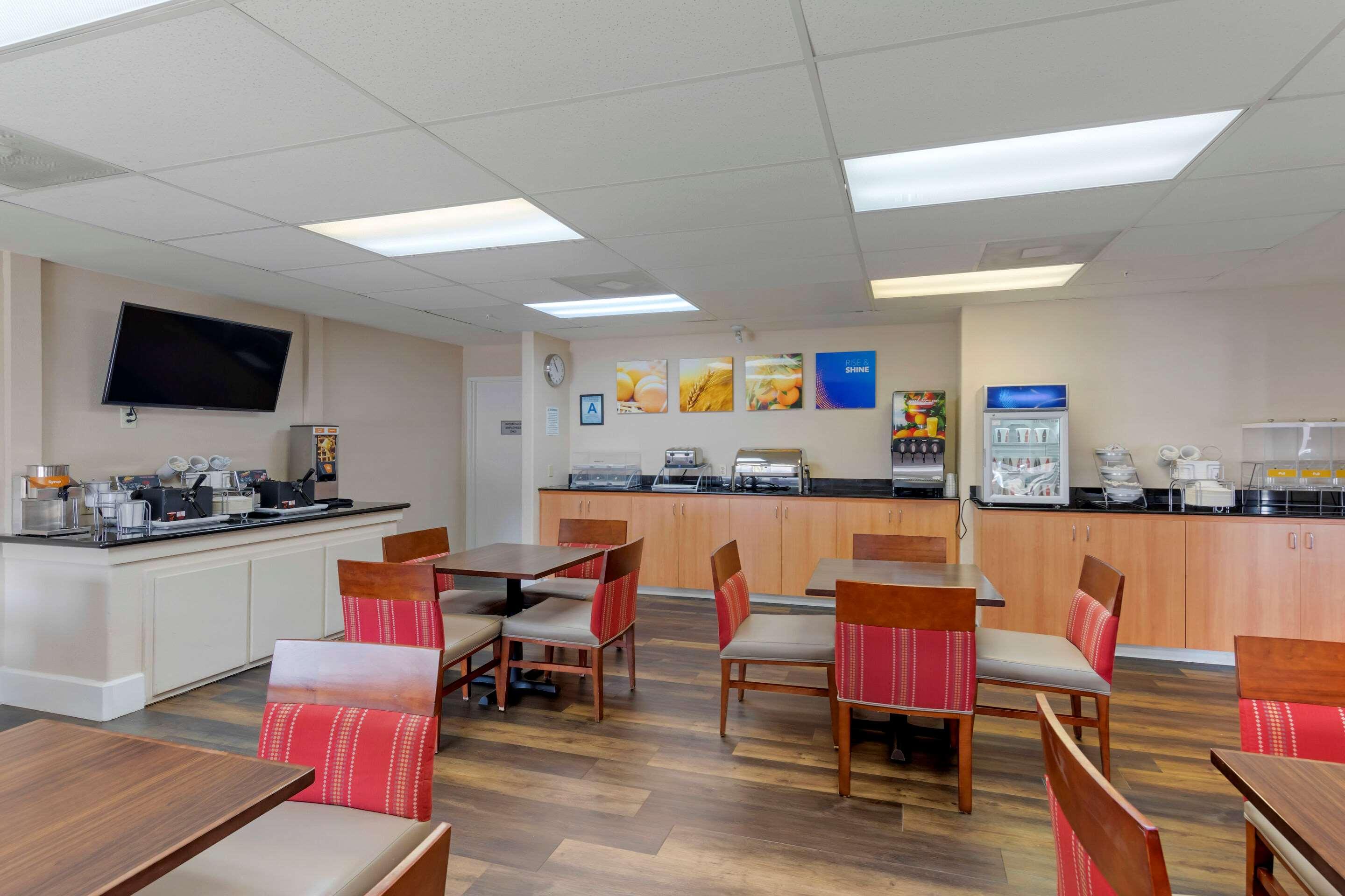 Comfort Suites Victorville-Hesperia Esterno foto