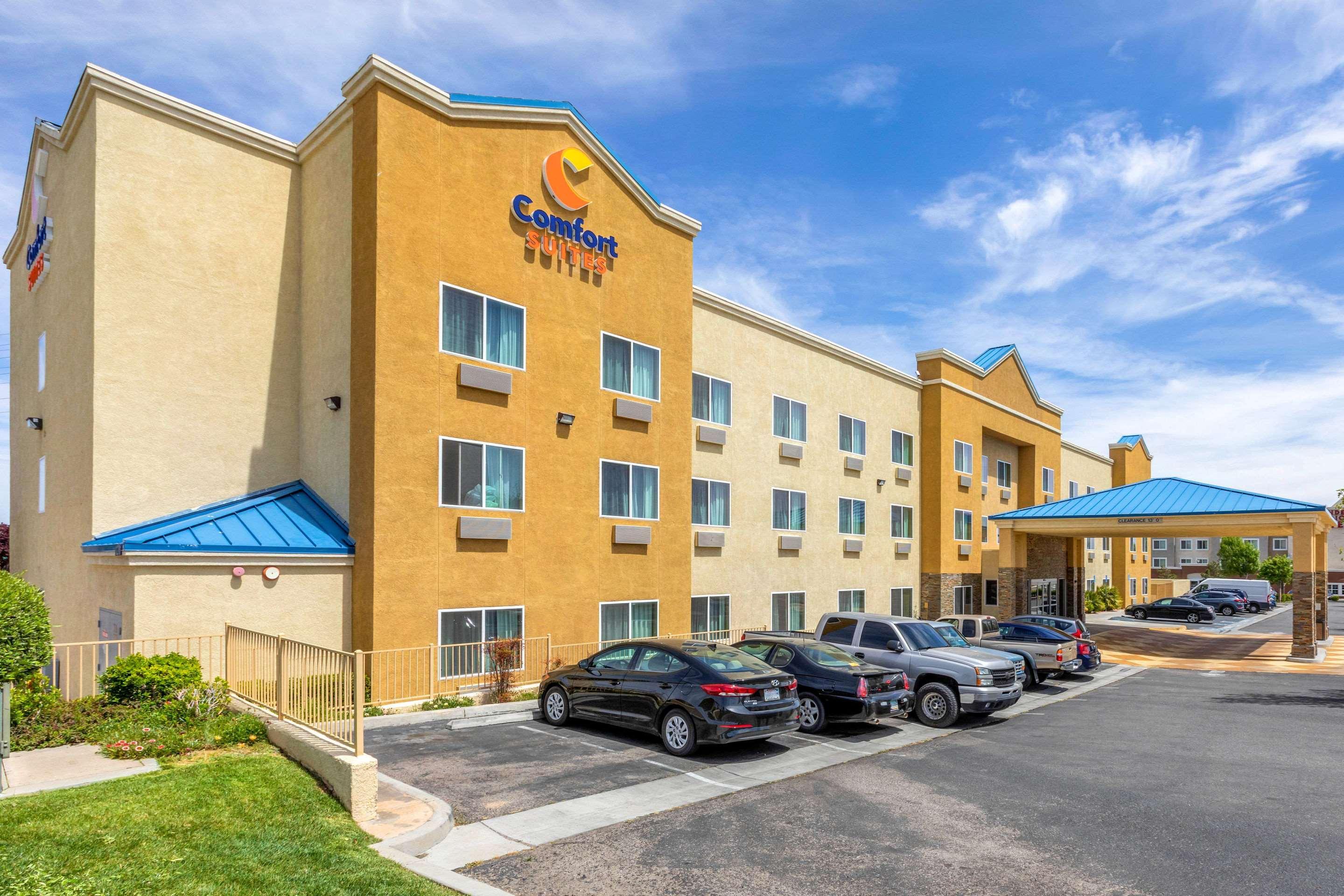 Comfort Suites Victorville-Hesperia Esterno foto